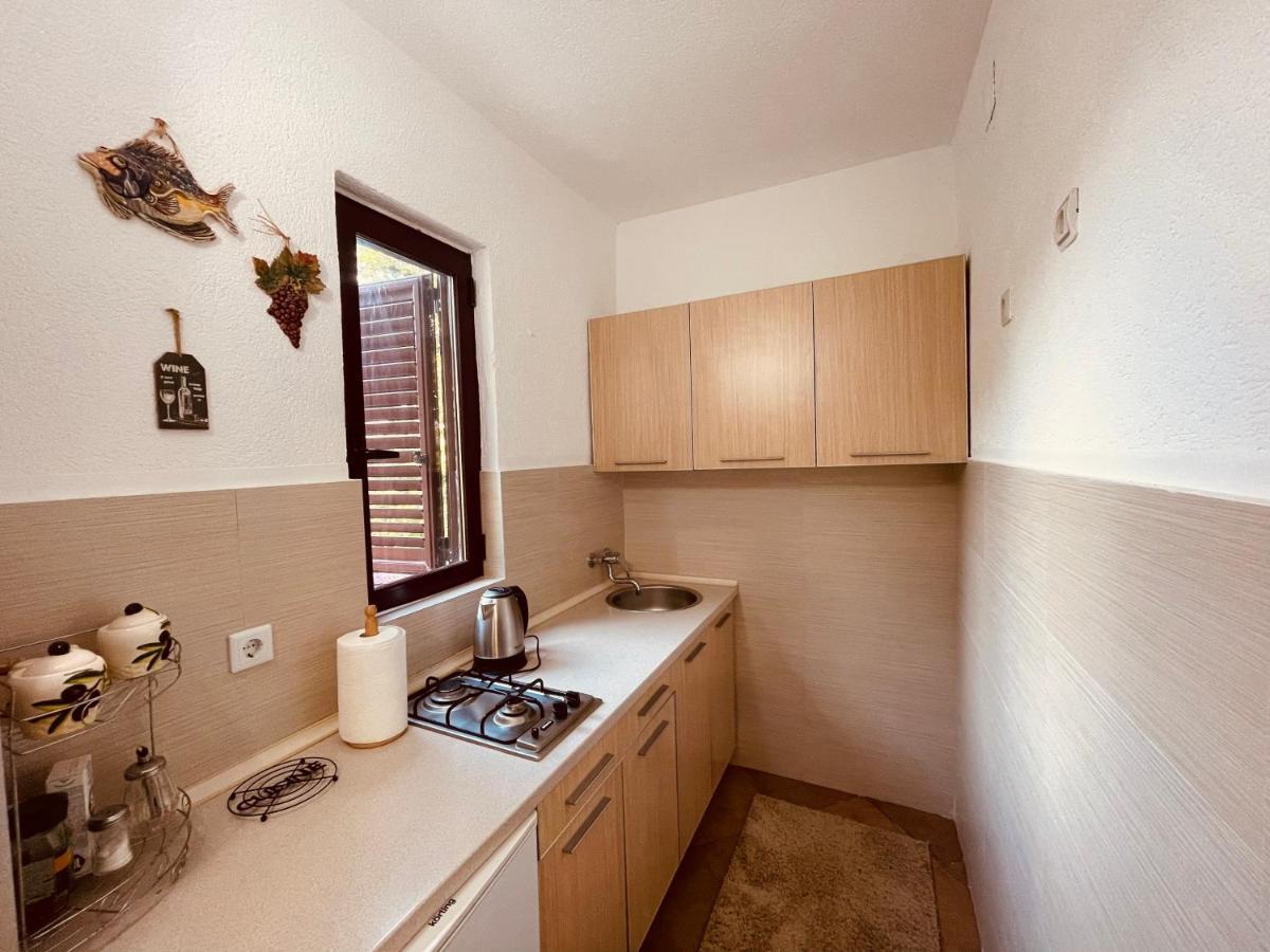 Apartments Four Countesses Virpazar Exterior foto